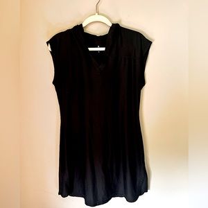 Athleta Women’s Hooded Black Lightweight Dress- Medium Black